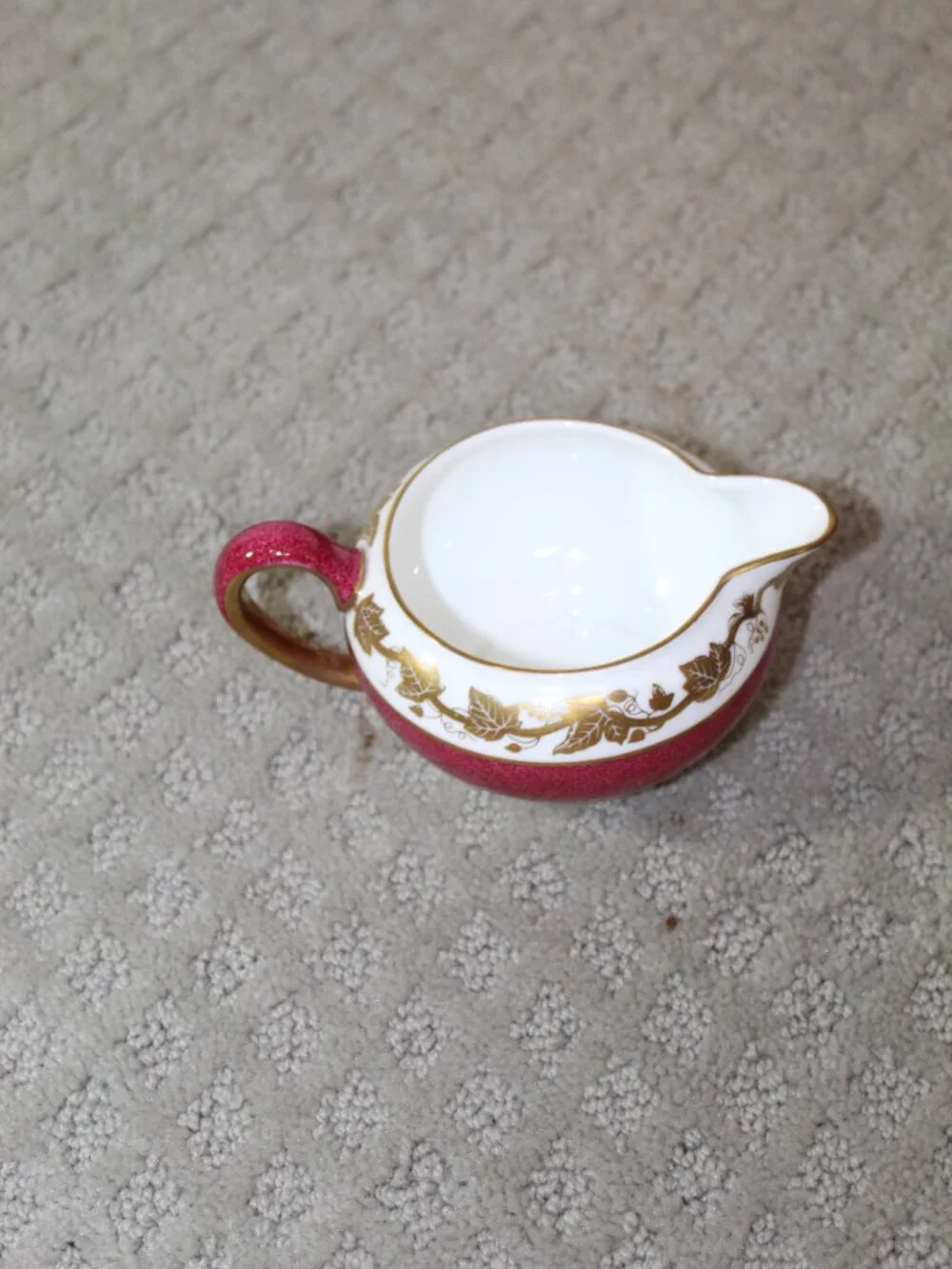 Wedgwood Whitehall W3994 Powder Ruby Bone China Creamer